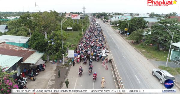 Tiền Giang: Những ngày tháng 10 đậm nghĩa tình với người dân trên đường hồi hương