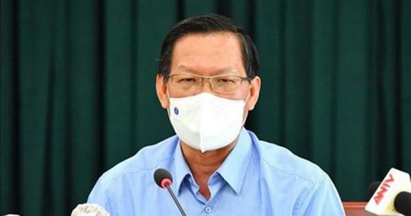 TP HCM xem xét thí điểm mở lại dịch vụ ăn uống tại chỗ