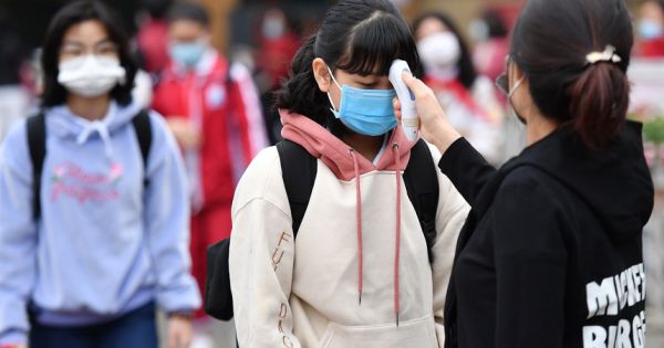 Từ ngày 8/11, học sinh một số khối lớp ở Hà Nội được đến trường