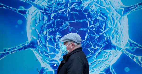 Siêu biến thể mới của SARS-CoV-2 đến từ Nam Phi khiến Mỹ và nhiều quốc gia siết chặt biên giới