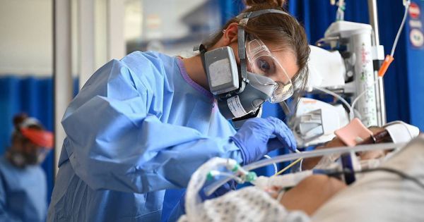 Anh thử nghiệm áp dụng phương pháp điều trị mới Covid-19