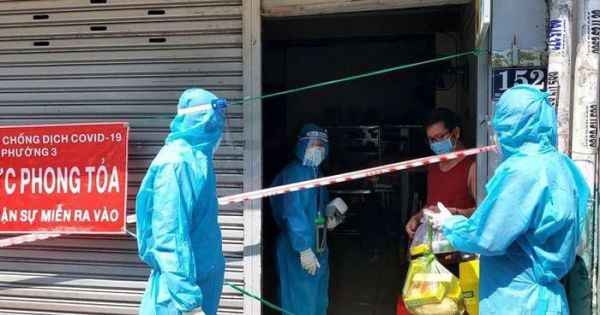 TP HCM có gần 1.000 nhân viên y tế nghỉ việc, Thủ tướng yêu cầu Bộ Y tế có giải pháp