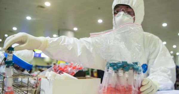 3 người nghi mắc biến thể mới từ Việt Nam sang Hồng Kông, kết quả giải trình tự gen đều mắc chủng Delta