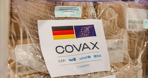 Thêm hơn 2,5 triệu liều vaccine Moderna đã về Việt Nam do Đức hỗ trợ