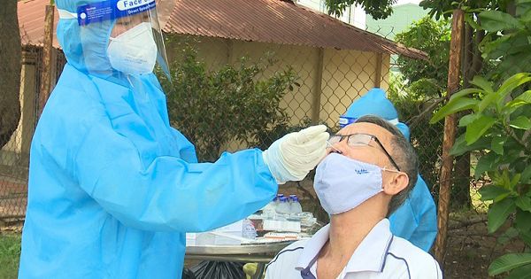 Bộ Y tế hướng dẫn quản lý, bảo vệ người thuộc nhóm nguy cơ tử vong cao khi mắc COVID-19