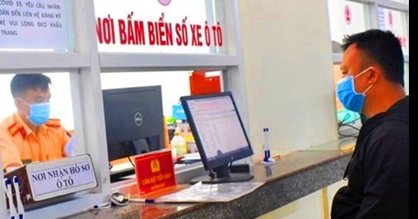 An Giang: Khởi tố vụ án, đình chỉ công tác 3 CSGT sai phạm về cấp biển số xe