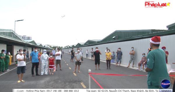 Bệnh viện dã chiến Thu Dung điều trị Covid - 19 số 13 tổ chức chương trình Giáng Sinh đặc biệt cho các bệnh nhân Covid-19