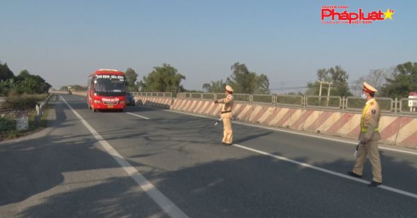 Hà Nam: Bảo đảm an toàn giao thông dịp Tết gắn với phòng, chống dịch bệnh COVID-19