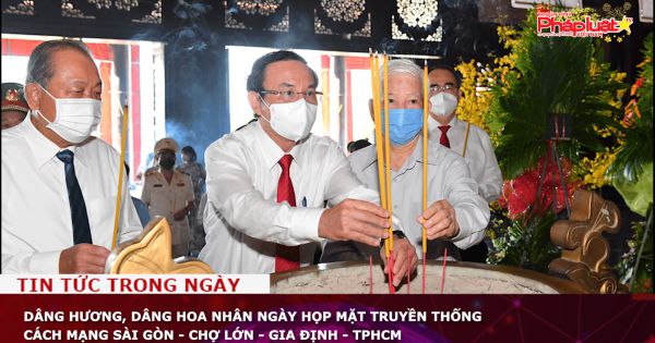 Dâng hương, dâng hoa nhân Ngày họp mặt truyền thống cách mạng Sài Gòn - Chợ Lớn - Gia Định - TPHCM