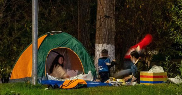 Khen thưởng 6 người giúp du khách ở miễn phí dịp Tết tại Đà Lạt