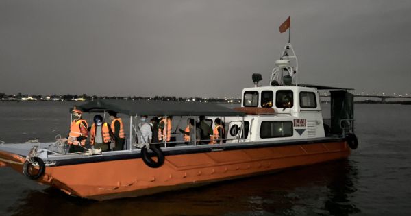 Quảng Nam: Nỗ lực tìm kiếm 2 người còn mất tích trên vùng biển Cửa Đại, TP. Hội An