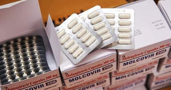 Cảnh báo hậu quả của việc sử dụng thuốc điều trị COVID-19 truyền miệng tràn lan theo mạng xã hội