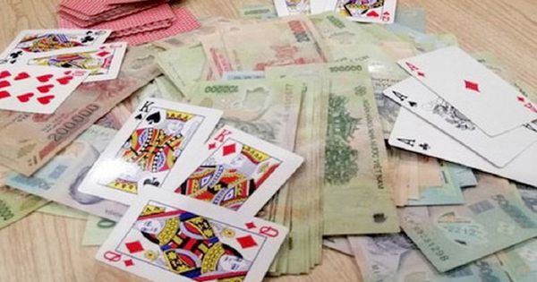 Hoãn phiên xét xử sơ thẩm cựu đội phó cảnh sát hình sự tội tổ chức đánh bạc tại Tân Phú, TPHCM