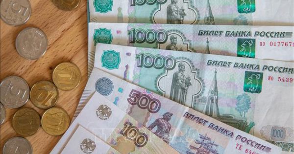 Tổng thống Nga Vladimir Putin ký sắc lệnh yêu cầu thanh toán tiền khí đốt bằng đồng ruble