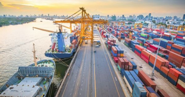 Đạt gần 13 tỉ đồng trong 2 ngày thu phí cảng biển ở TP.HCM