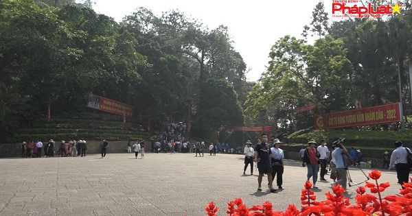 Lễ hội Đền Hùng - Du khách hành hương tìm về nguồn cội