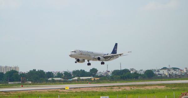 Từ chiều ngày 25/5, Sân bay Tân Sơn Nhất khai thác trở lại hai đường băng