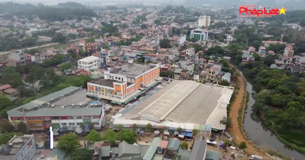 Thanh Hoá: Xây kiot trái phép, 3 năm vẫn loay hoay chưa xử lý