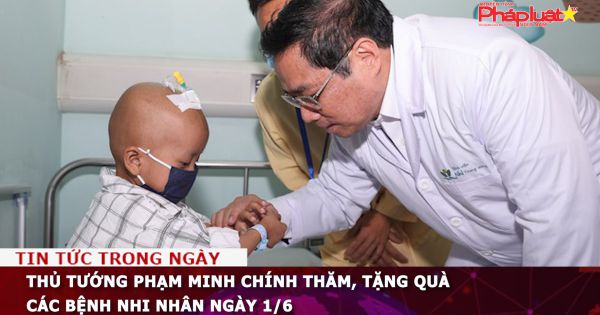Thủ tướng Phạm Minh Chính thăm, tặng quà các bệnh nhi nhân ngày 1/6