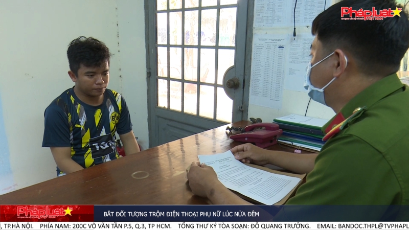 Bắt đối tượng trộm điện thoại phụ nữ lúc nửa đêm