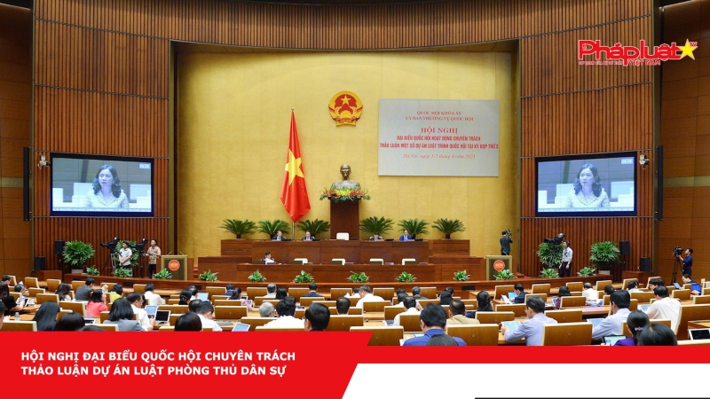 Đại biểu Quốc hội chuyên trách thảo luận Dự án Luật Phòng thủ dân sự