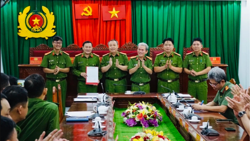 Công an Quy Nhơn được khen thưởng có thành tích xuất sắc trong chuyên án “Cho vay lãi nặng trong giao dịch dân sự”