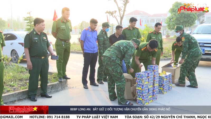 BĐBP Long An: Bắt giữ 2 đối tượng vận chuyển gần 300kg pháo nổ