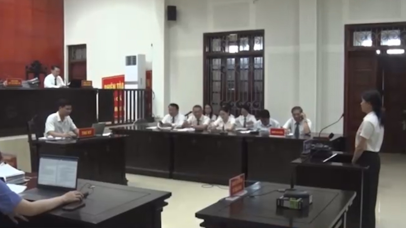 Hạ Long: Tuyên án 68 bị cáo đánh bạc